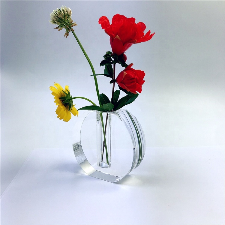 Wholesale Simple Transparent Home Tabletop Decoration Mini Clear Crystal Glass Single Flower Vase