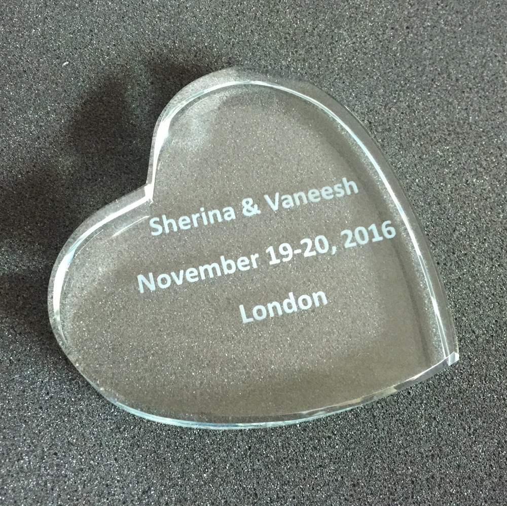 Personalized Heart Crystal Paperweight Engraved MH-F0402