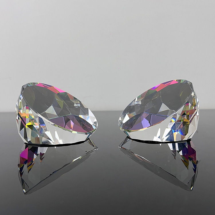 Rainbow Coating Round Diamond Cut Paperweight MH-F0389