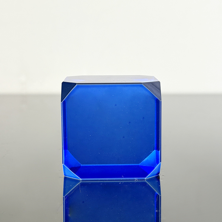 Green Red Blue Crystal Cube Paperweight with Cutting Edge MH-F0635