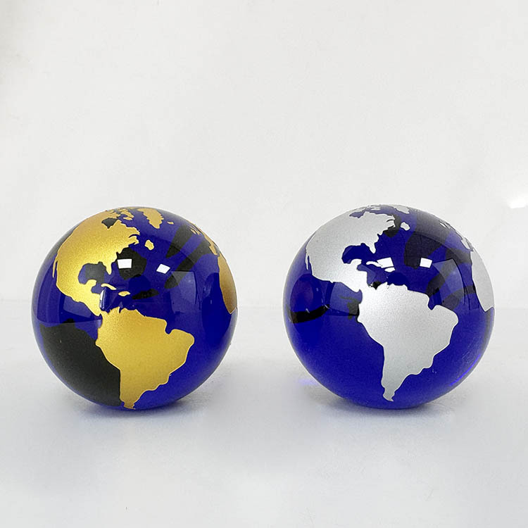 Blue Glass Crystal Glass Globe Paperweight with Gold Silver Map MH-Q0299