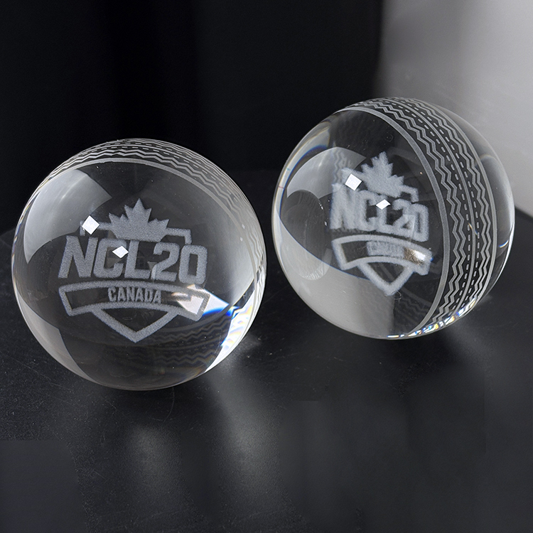 Personalized Crystal Glass Cricket Ball Paperweight Crystal MH-Q0294