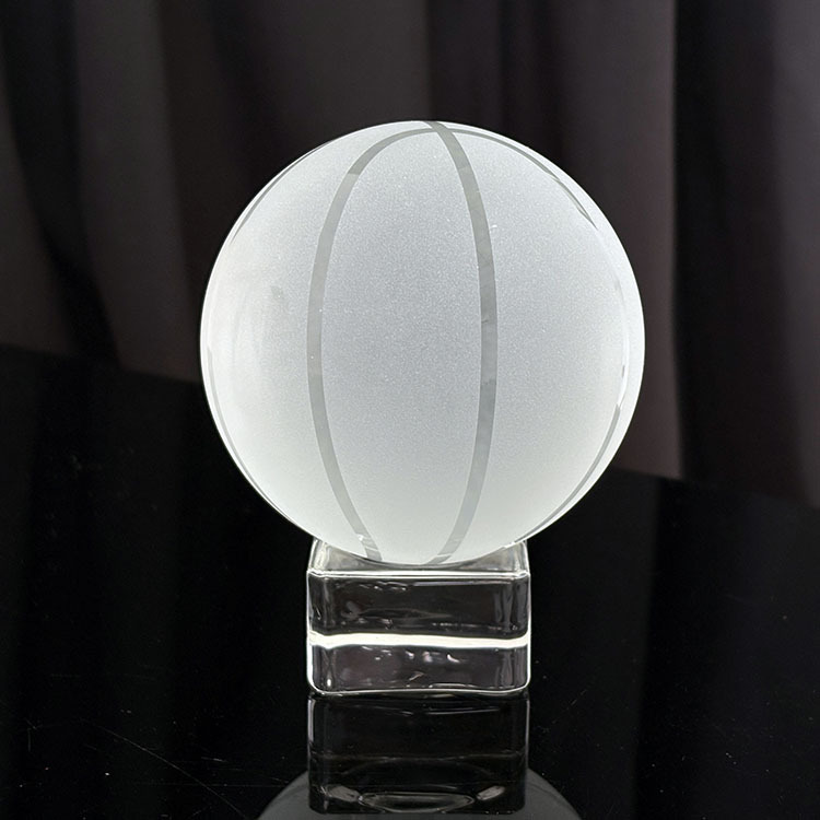 Optical Crystal Glass Basketball with Base Sports Events MH-Q0143