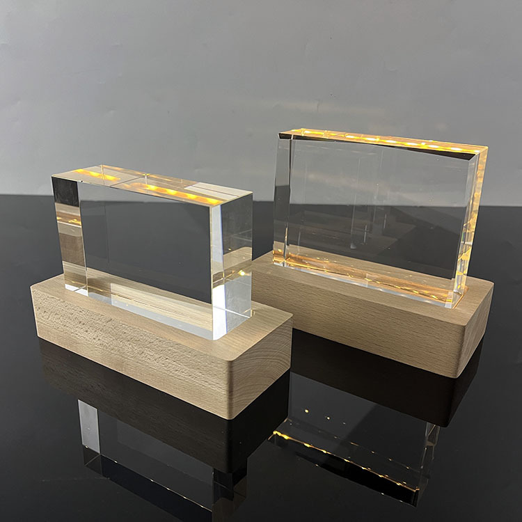 2024 New Night Light Laser Moon Cloud Engraved Crystal Block Cube Paperweight with Wooden Light Base MH-F0596