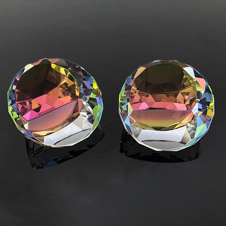 Rainbow Coating Round Diamond Cut Paperweight MH-F0389