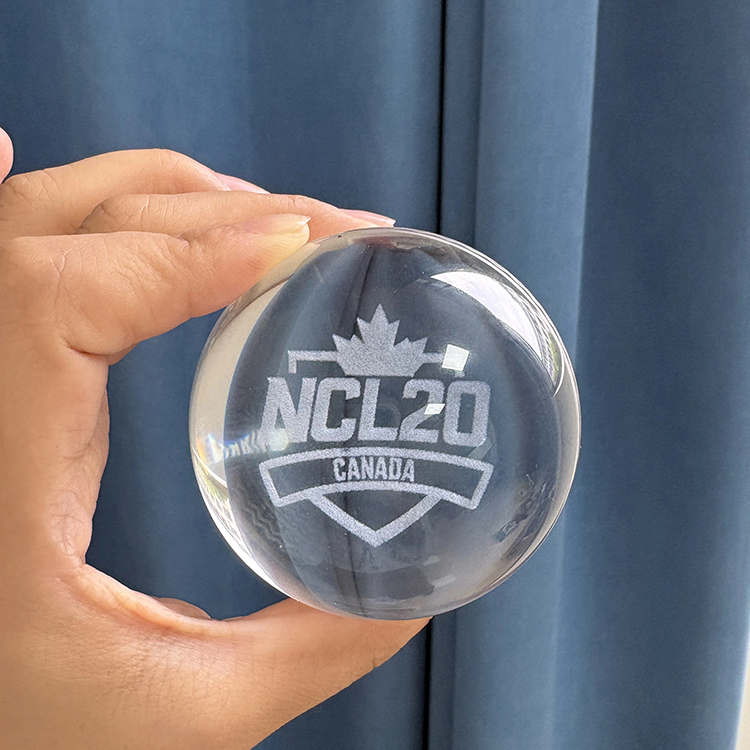 Personalized Crystal Glass Cricket Ball Paperweight Crystal MH-Q0294