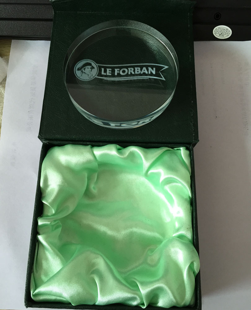 Custom Circular Shape Laser Glass Crystal Paperweight MH-F0519