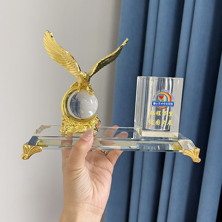 Gold  Metal Eagle with Globe Desktop Gift Crystal Pen Holder Set for Table Decoration MH-B0400