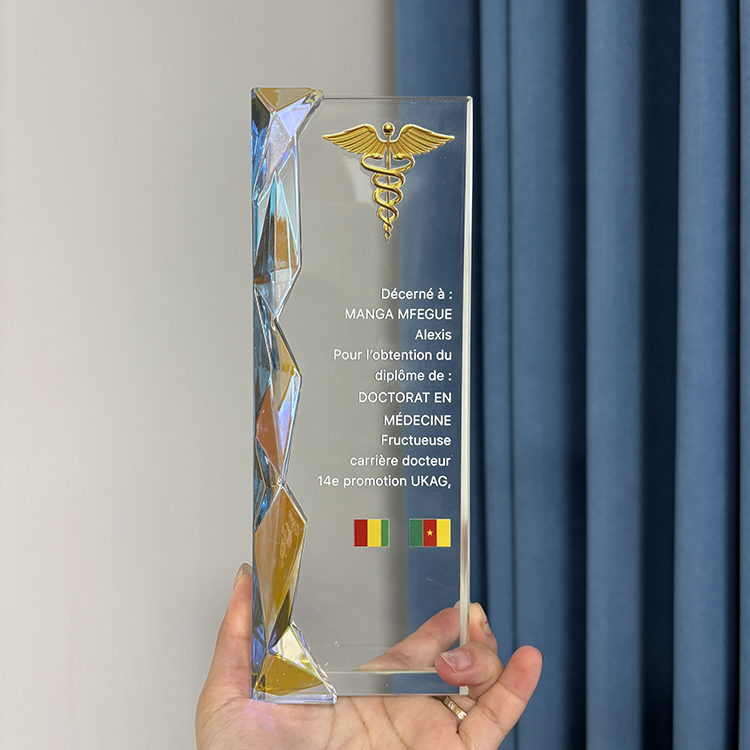 New Design Rainbow Diamond Clear Crystal Glass Awards Plaque Trophy MH-LJ0306