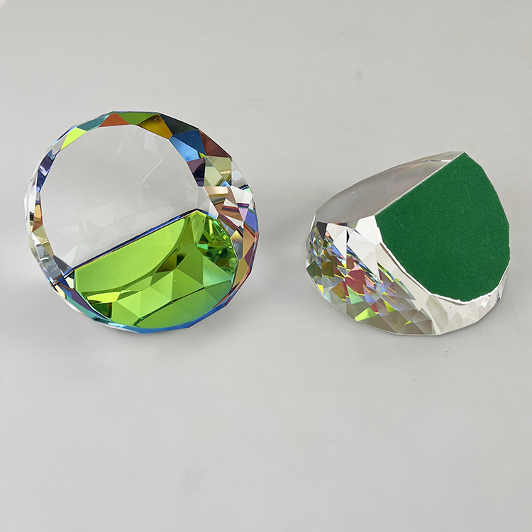 Rainbow Coating Round Diamond Cut Paperweight MH-F0389