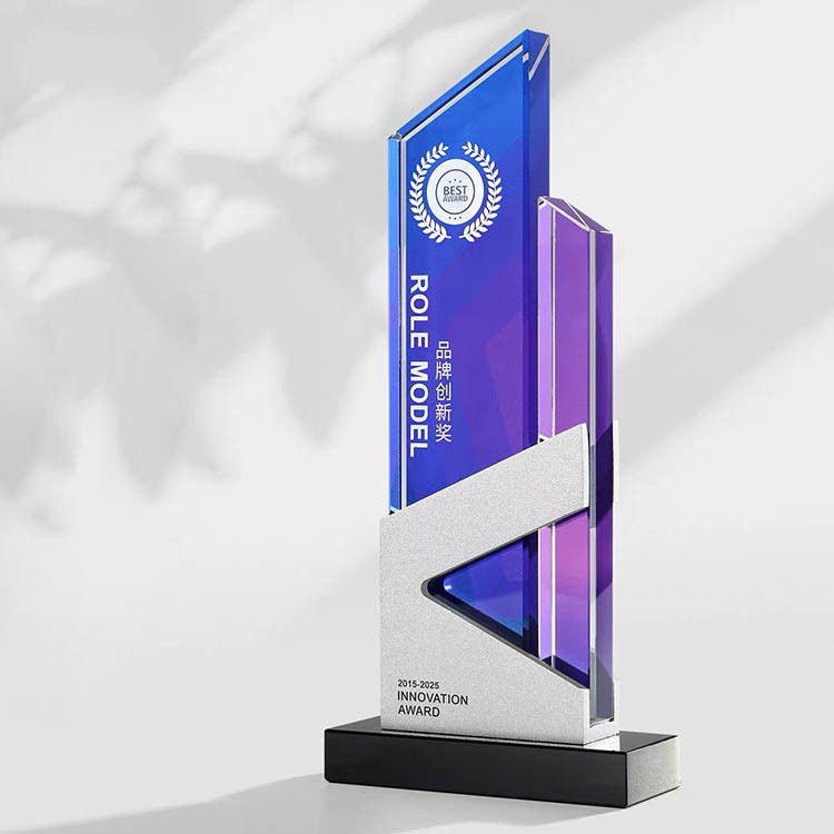 Gold Silver Black Metal Base personalized  Crystal Trophy Awards MH-FJ0051
