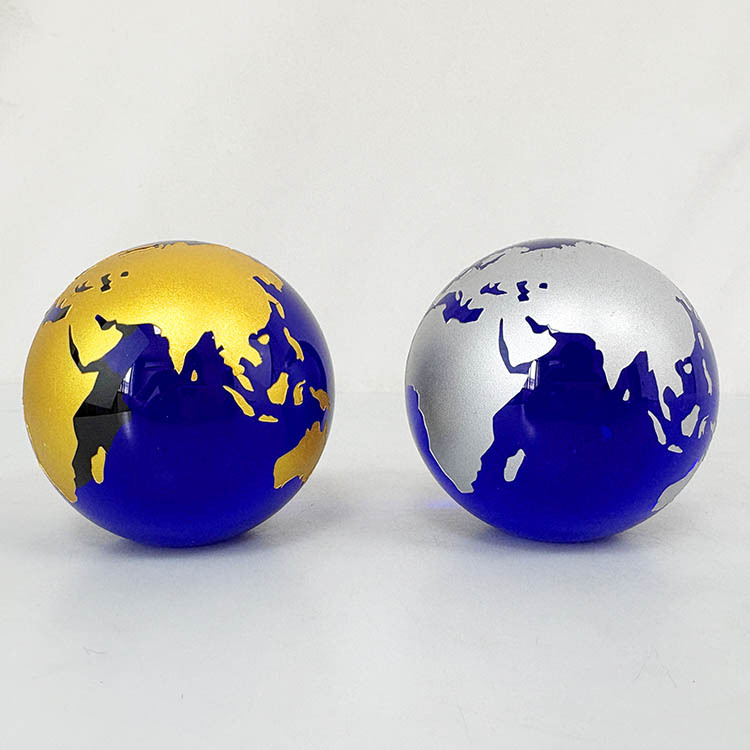 Blue Glass Crystal Glass Globe Paperweight with Gold Silver Map MH-Q0299