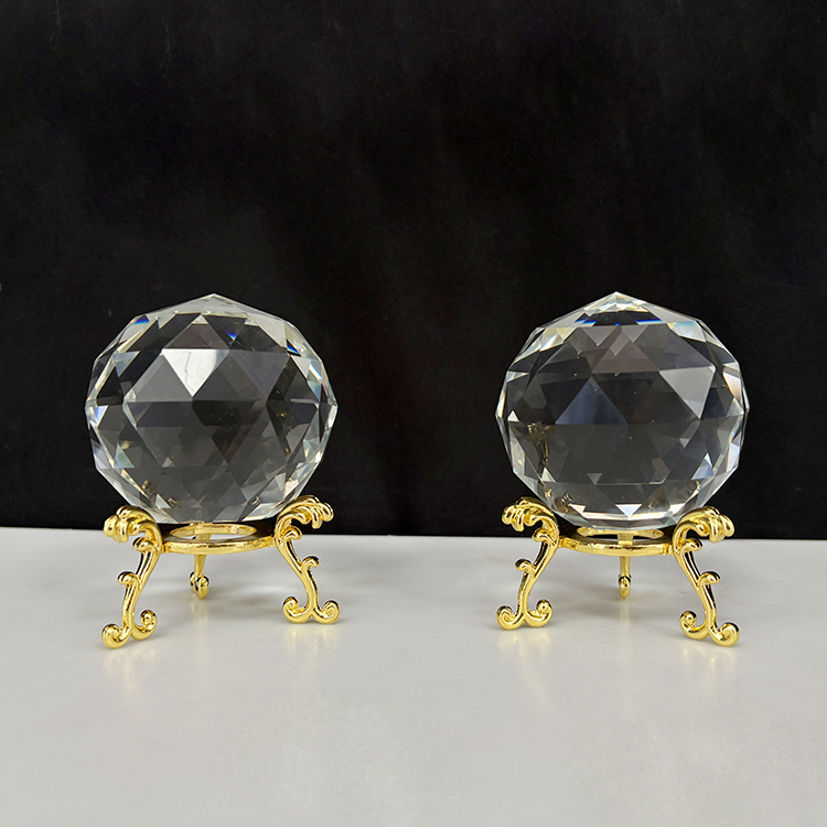 Faceted Crystal Ball Sphere with Gold Metal Stand MH-Q0292