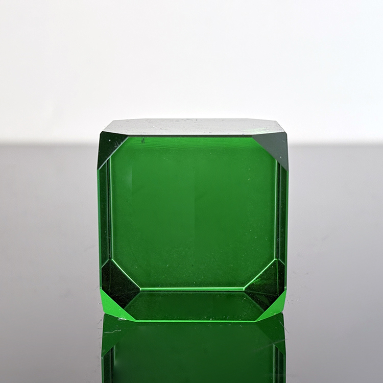 Green Red Blue Crystal Cube Paperweight with Cutting Edge MH-F0635