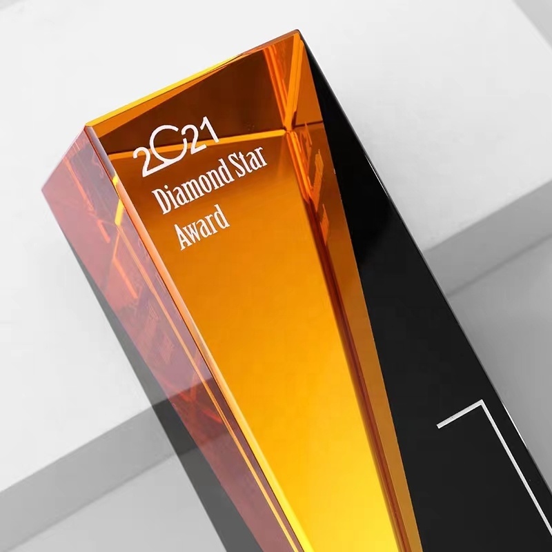 Factory Wholesale Personalized Custom Crystal Trophy Text Logo Engrave Crystal Award School Ceremony Corporate Recognition Prize