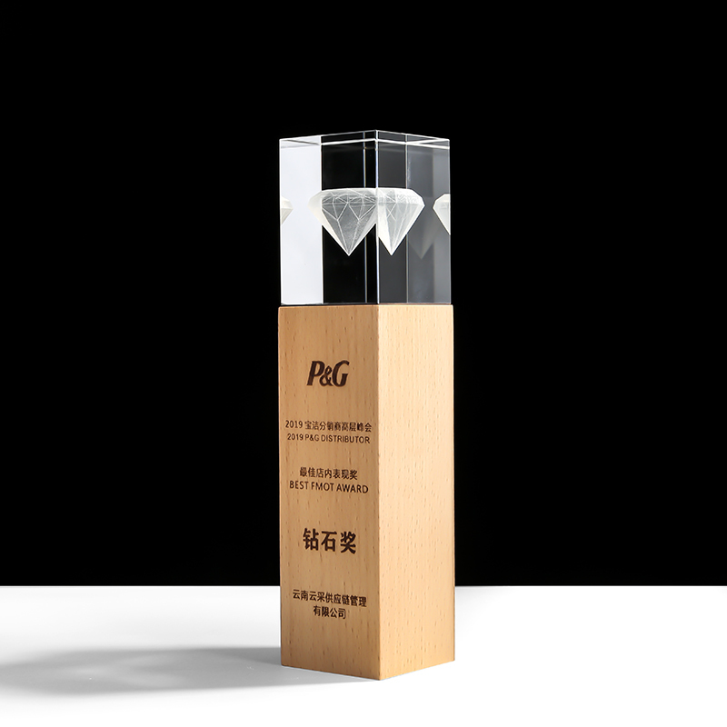 Custom Popular China Wooden for Competition Award Gift Crystal Trophy
