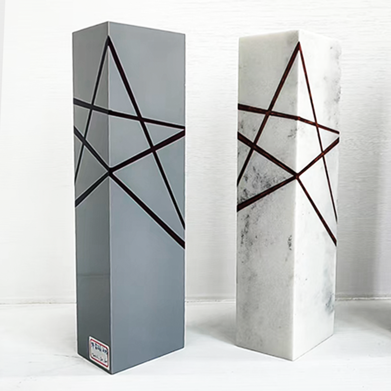 New Product Wholesale Customizable champion Resin Trophy Design Customized Color Resin Material Crafts