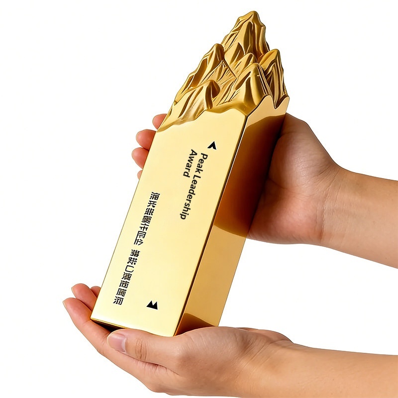 Customized Engraved Trophies Commend Outstanding Employees in the Company's Annual Meeting Competition