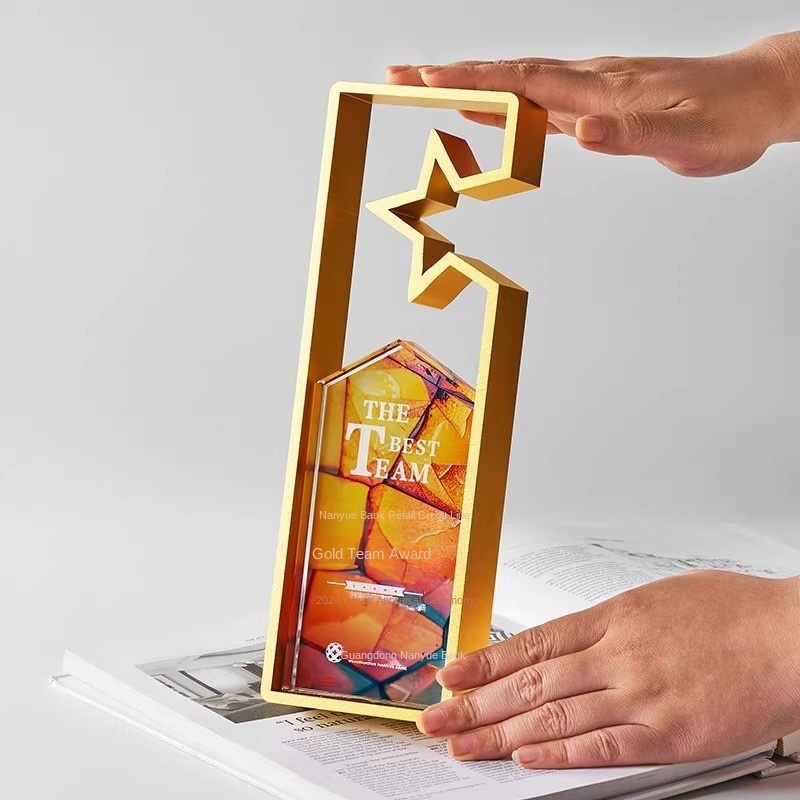Wholesale Custom High-Grade Metal Trophy with Crystal Medals Plaques Creative Award Crystal Craft Trophies