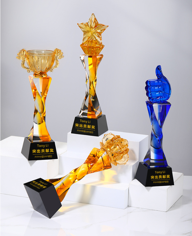 Custom Made Crystal Liuli Trophy with UV Printing Polished Amber Crown Engraved Design TV & Movie Character Theme