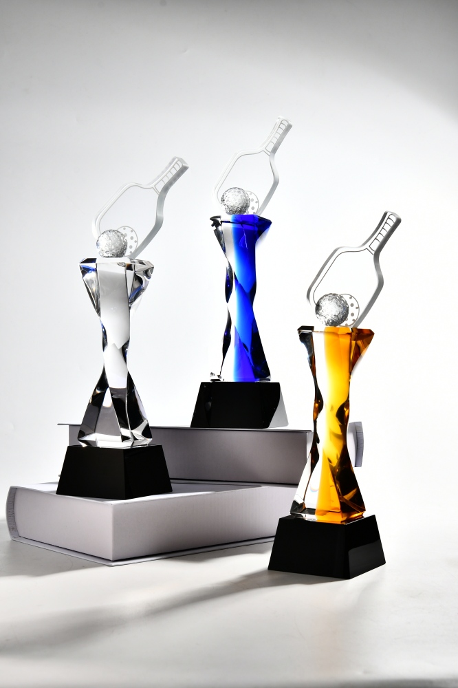 Hot-selling Transparent Amber Blue DIY Laser Engraved Geometric Shape Crystal Trophy for Sports Event Awards