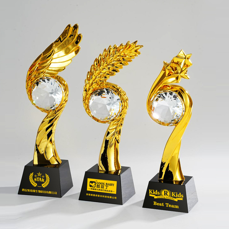 Honor of Crystal Customized Logo Trophy High Quality Transparent Excellent Honor Award Resin Crystal Trophy