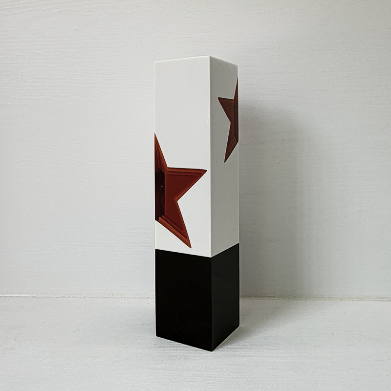 Factory Creative Colorful Resin Star Beautiful Upright Gift Personalized Logo Achievement Trophy