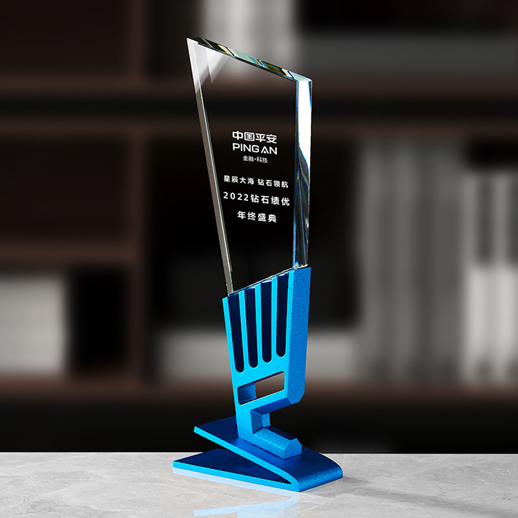 Professional Factory Wholesale Crafts Gold Metal Custom Glass Trophy