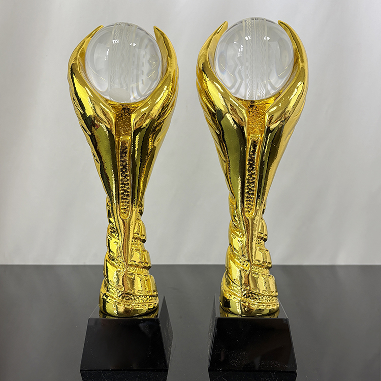 Gold Resin with cricket Ball Sports Event Crystal Trophy Award MH-LJ0716
