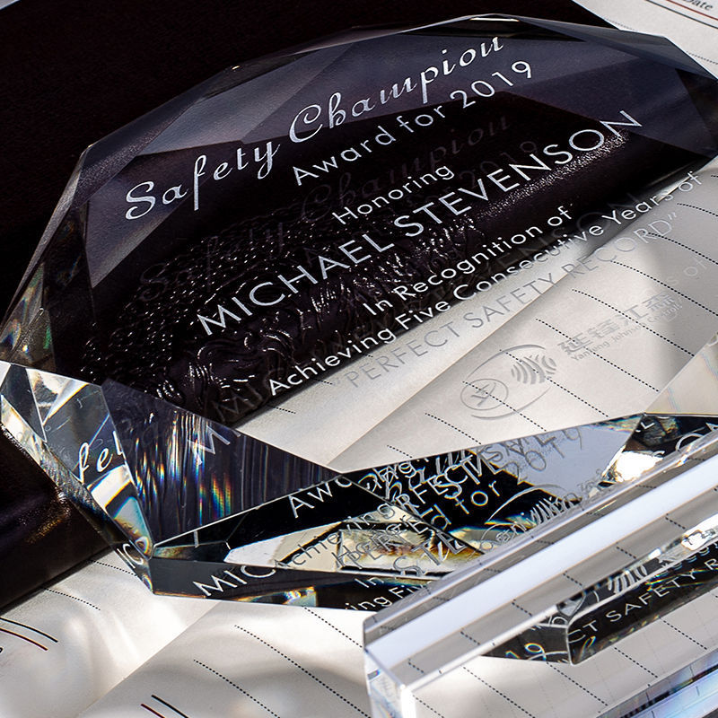 Customized Top Grade K9 Crystal Glass Trophy Souvenir Crystal Gift Wholesale Crystal Award Trophy