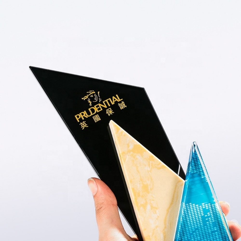Promotional Asia Wholesale Handmade Custom Logo 3D Eagle Statue Award Hot Sale Crystal Dragon Plaque and Trophy Supplies