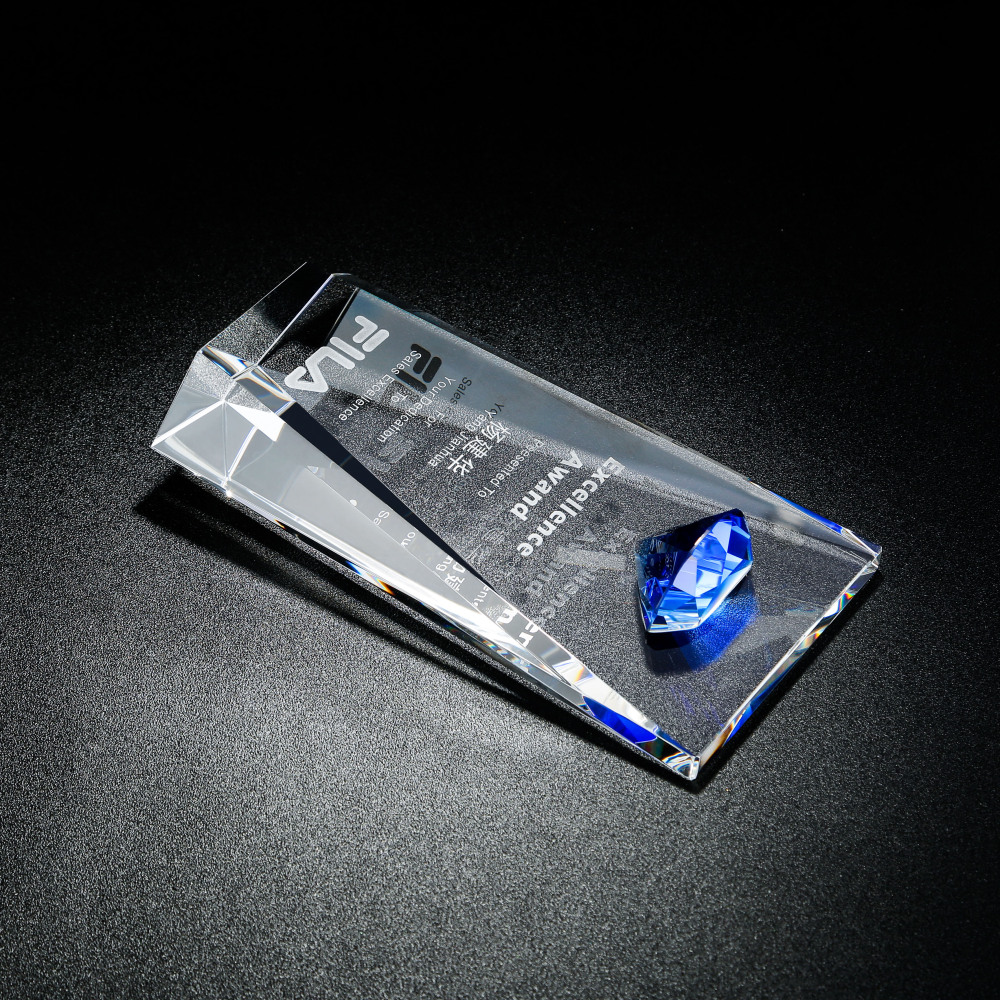 Factory Direct Yiwu Wholesale K9 Diamond Crystal Award Trophy Custom Logo Blank Crystal Award Trophy for Competitions & Events
