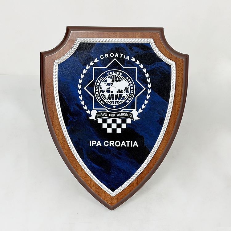 20x25cm Shield Shape Wooden Certificate Award with Silver Blue Metal Plate MH-LJ0752