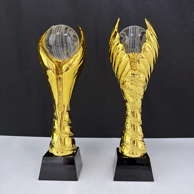 Gold Resin with cricket Ball Sports Event Crystal Trophy Award MH-LJ0716