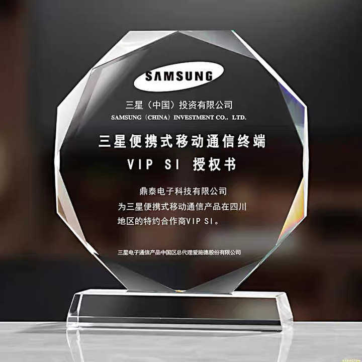 Custom Handmade Green Octagon Round Blank Crystal K9 Glass Photo Frame Trophy Award with Wooden Base for Laser Engraving