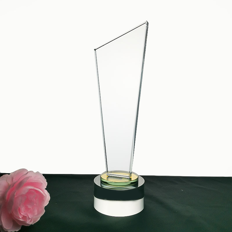 Unique Souvenir Gifts With Engraving Logos K9 Crystal Trophy Award
