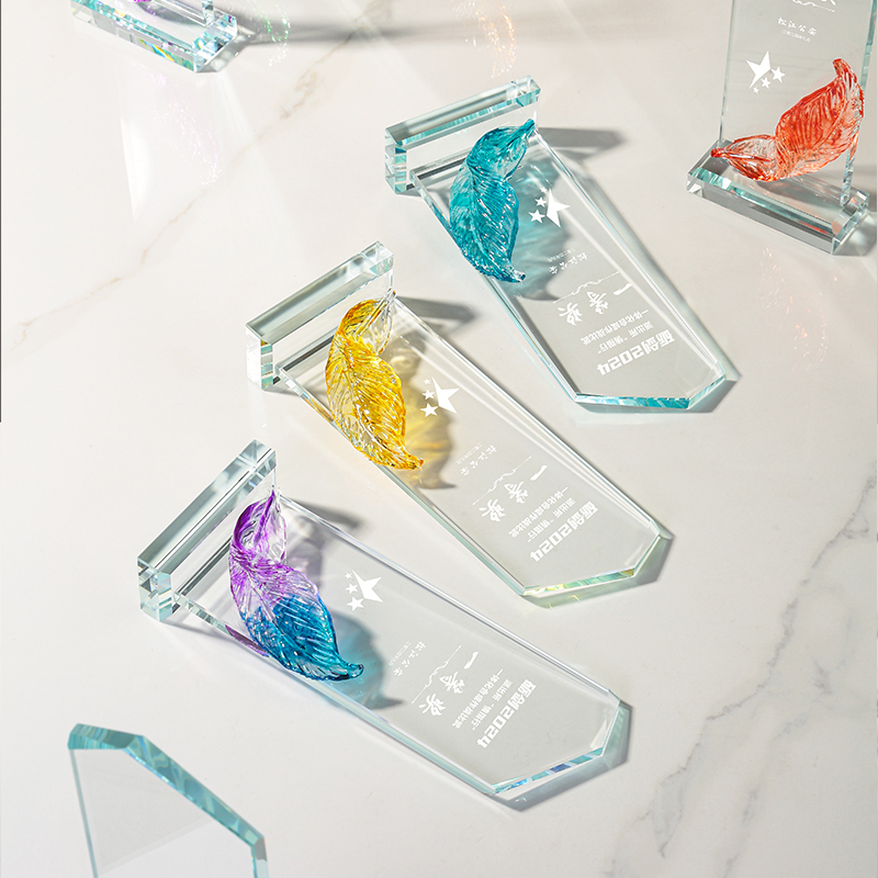 Color Printed Crystal Trophy Feather Liuli Design Award Crystal Prize Employee Honor Trophy
