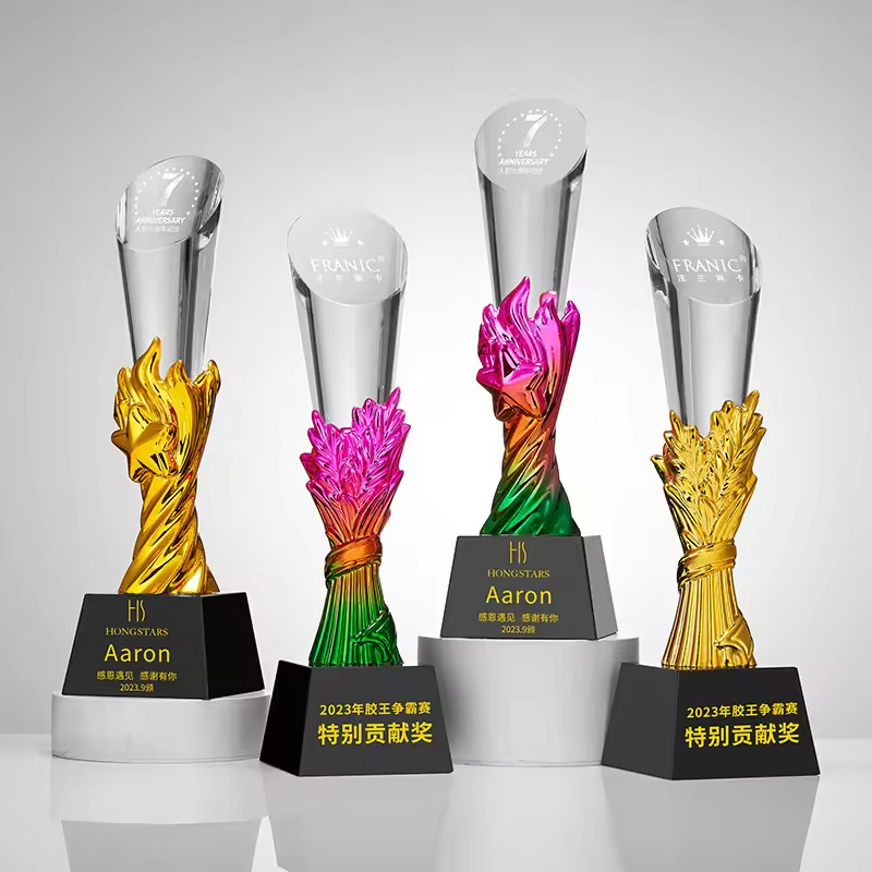 Hot Selling Crystal Trophy Glass Awards Souvenir Resin Trophy Custom Logo Engrave Crystal Trophy Champion Award