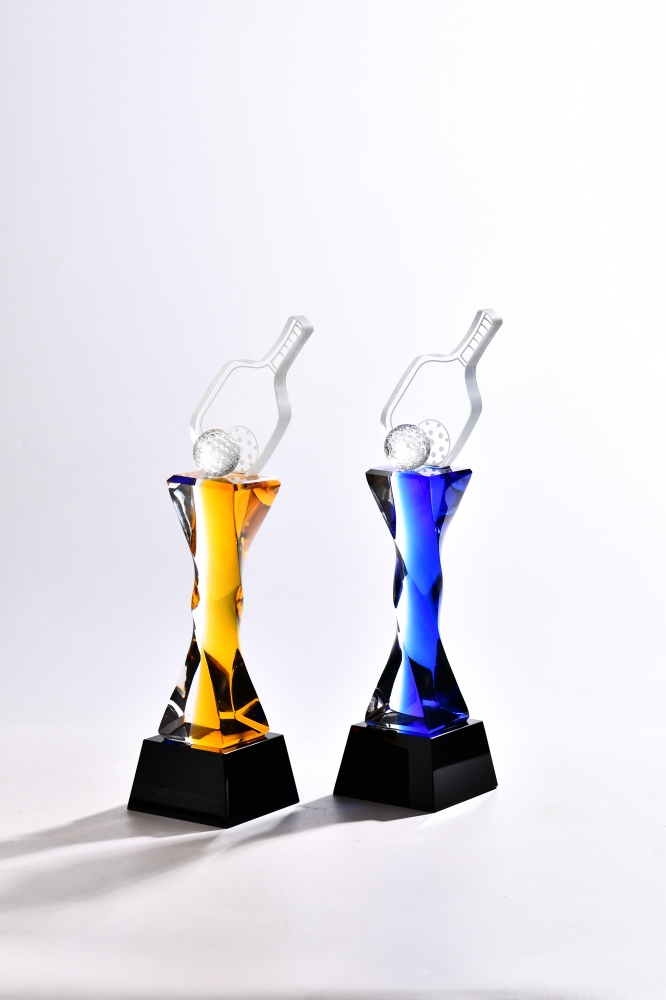 Hot-selling Transparent Amber Blue DIY Laser Engraved Geometric Shape Crystal Trophy for Sports Event Awards