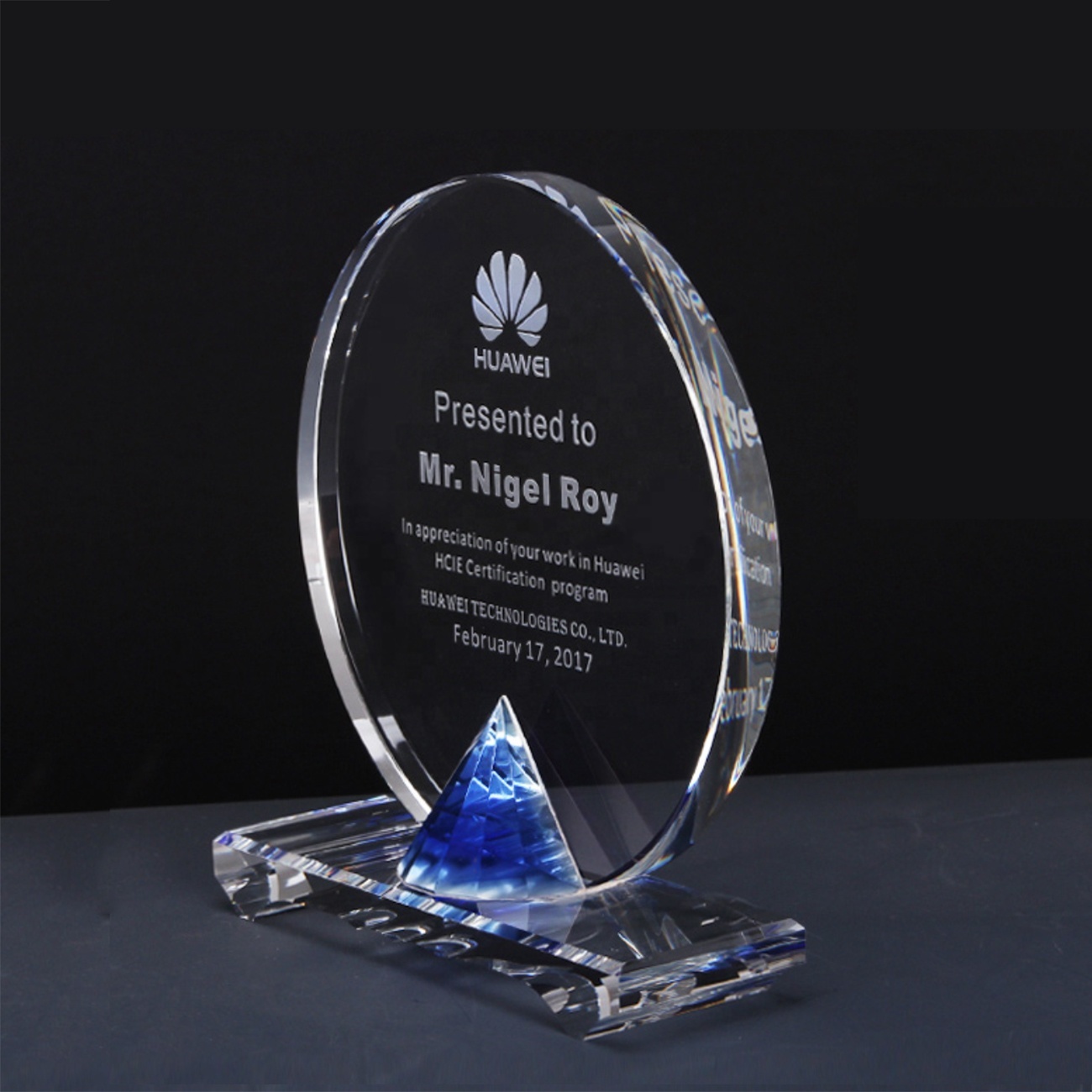 Pujiang Factory Hot Sale K9 Glass Laser Engraving Custom Blank Round Plaque Crystal Trophy Awards Business Events