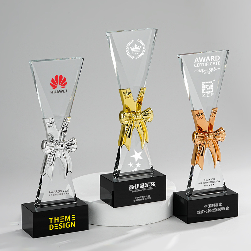 Honor of Crystal Customized Logo Trophy High Quality Transparent Excellent Honor Award Resin Crystal Trophy