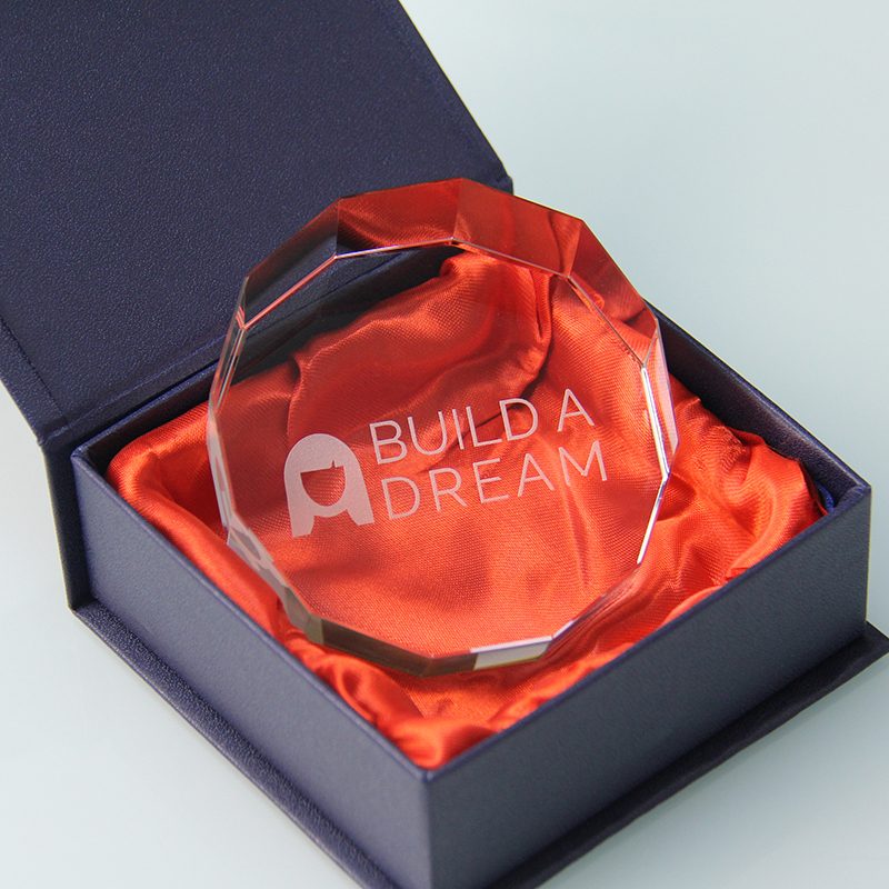 Diamond Shaped Glass Class Reunion Awards Paperweight K9 Crystal Custom Paperweight for University Company Anniversary Gifts