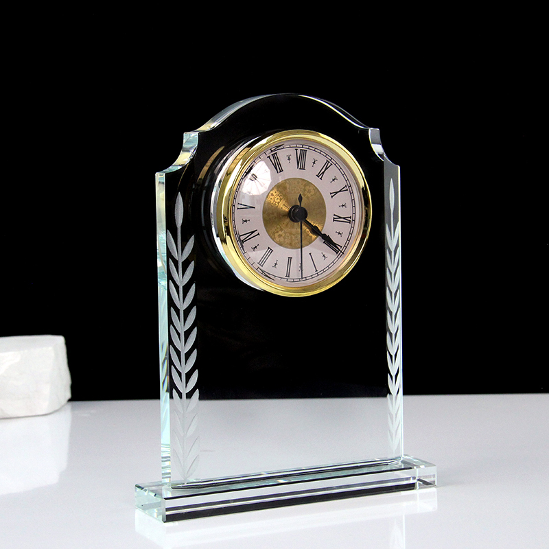High-end School Business Retirement Souvenirs Office Desk Crystal Clock Ornaments Laser Engraved Custom