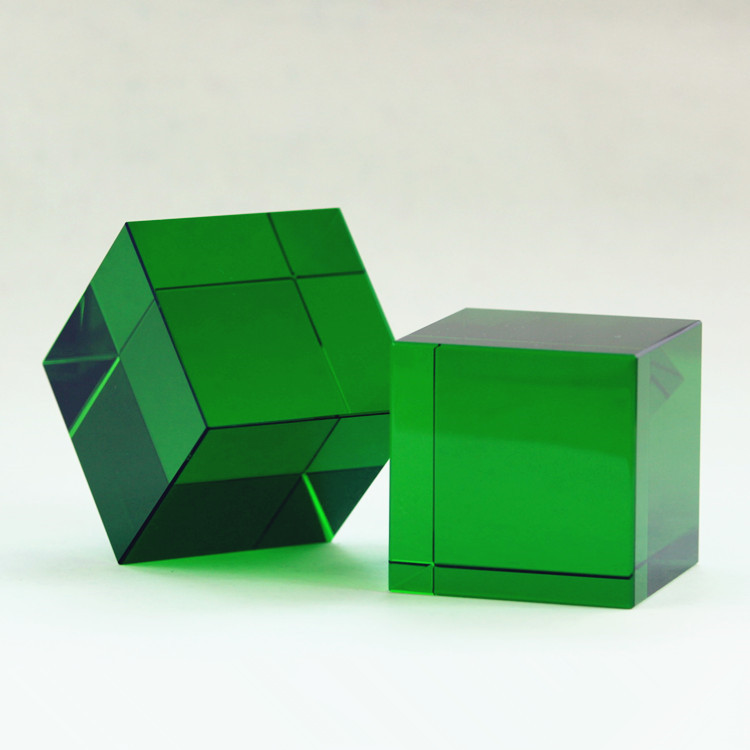 Manufacturing K9 Crystal Color Blank Prism Cube Optical Crystal Block for Laser Engraving
