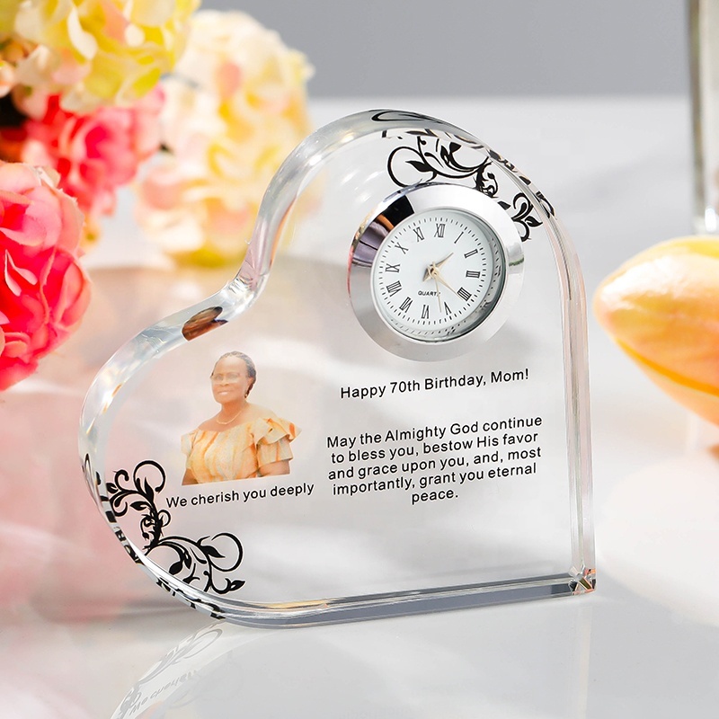 2025 Retail Hot Sale Father's Day Mother's Day Gift Valentine Family Memento Crystal Heart Clock Custom