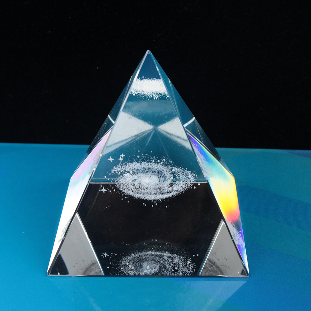 Hot Selling Fengshui Crystal Pyramid with Galaxy Engraving