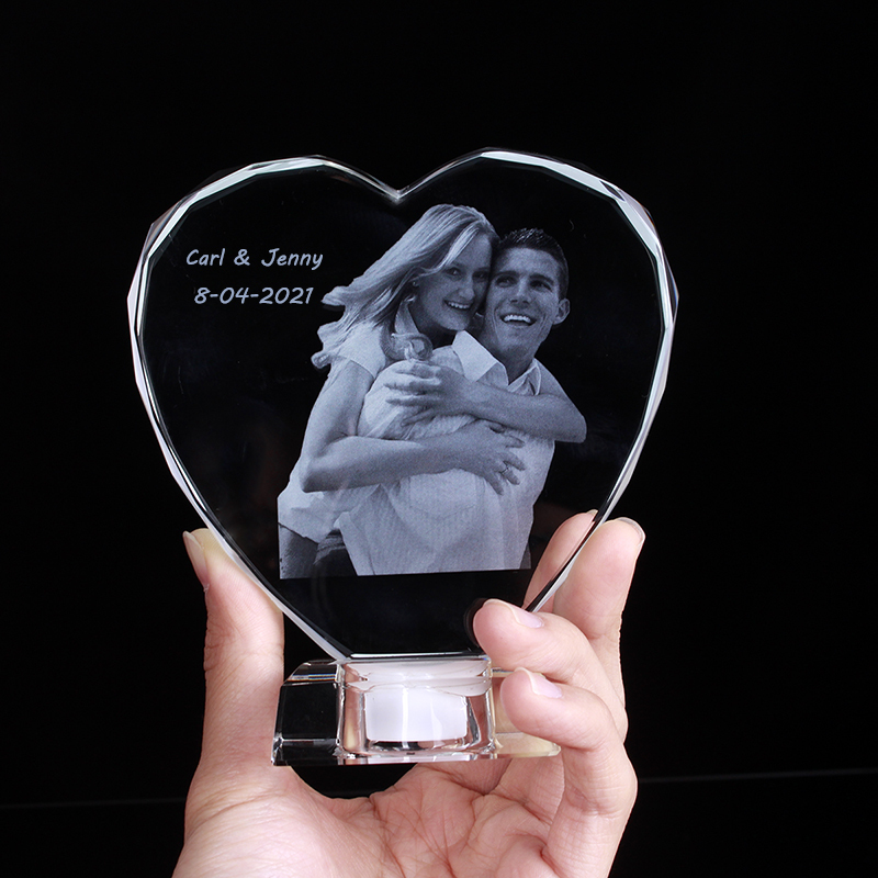 Unique Personalized Picture Etched Engraved Crystal Heart Engraved Photo Prize With LED Light Base