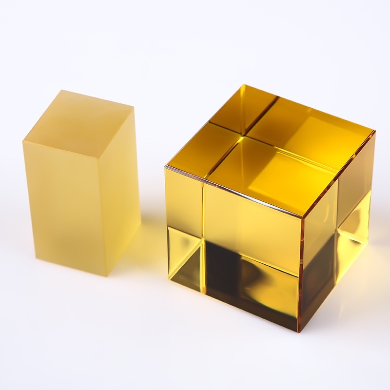 Manufacturing K9 Crystal Color Blank Prism Cube Optical Crystal Block for Laser Engraving