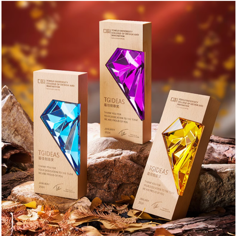 Shining Crystal Crafts Custom Design K9 Crystal Glass  Trophy Wood Award for Employee Recognition Awards With Gift Box