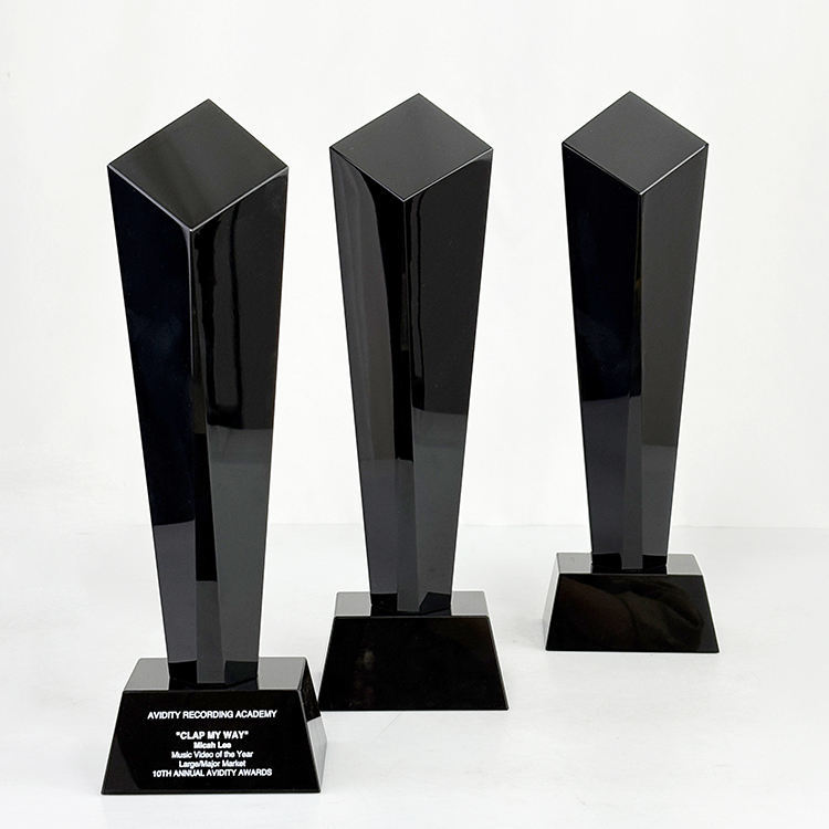 Personalized Custom Logo Engraved Black Blank Irregular K9 Crystal Glass Tower Award Plaque Trophy